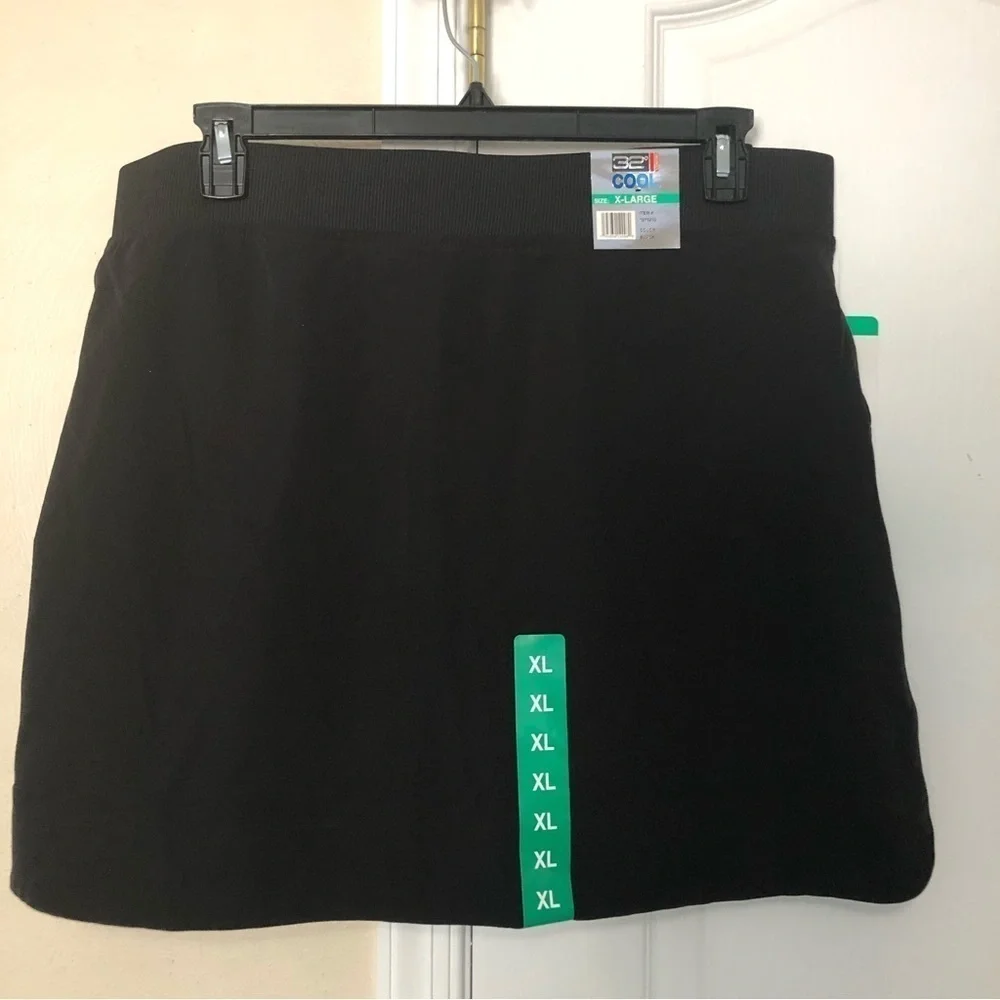 32 Degrees Cool Women’s Skort with Pockets Wide Waist Band